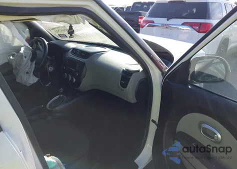 2018 Kia Soul z USA, uszkodzony, nr VIN KNDJN2A20J7610572